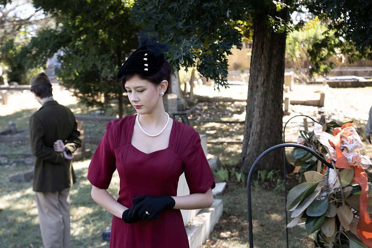 Annual ‘Tales of the Crypt’ at Little Rock’s Mount Holly Cemetery has Parkview students bringing history to life