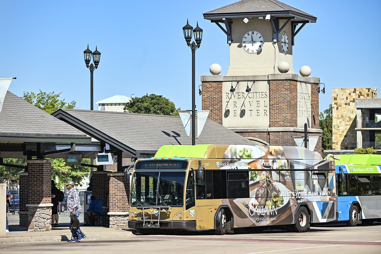 Some Central Arkansas buses to run more frequently starting next month ...