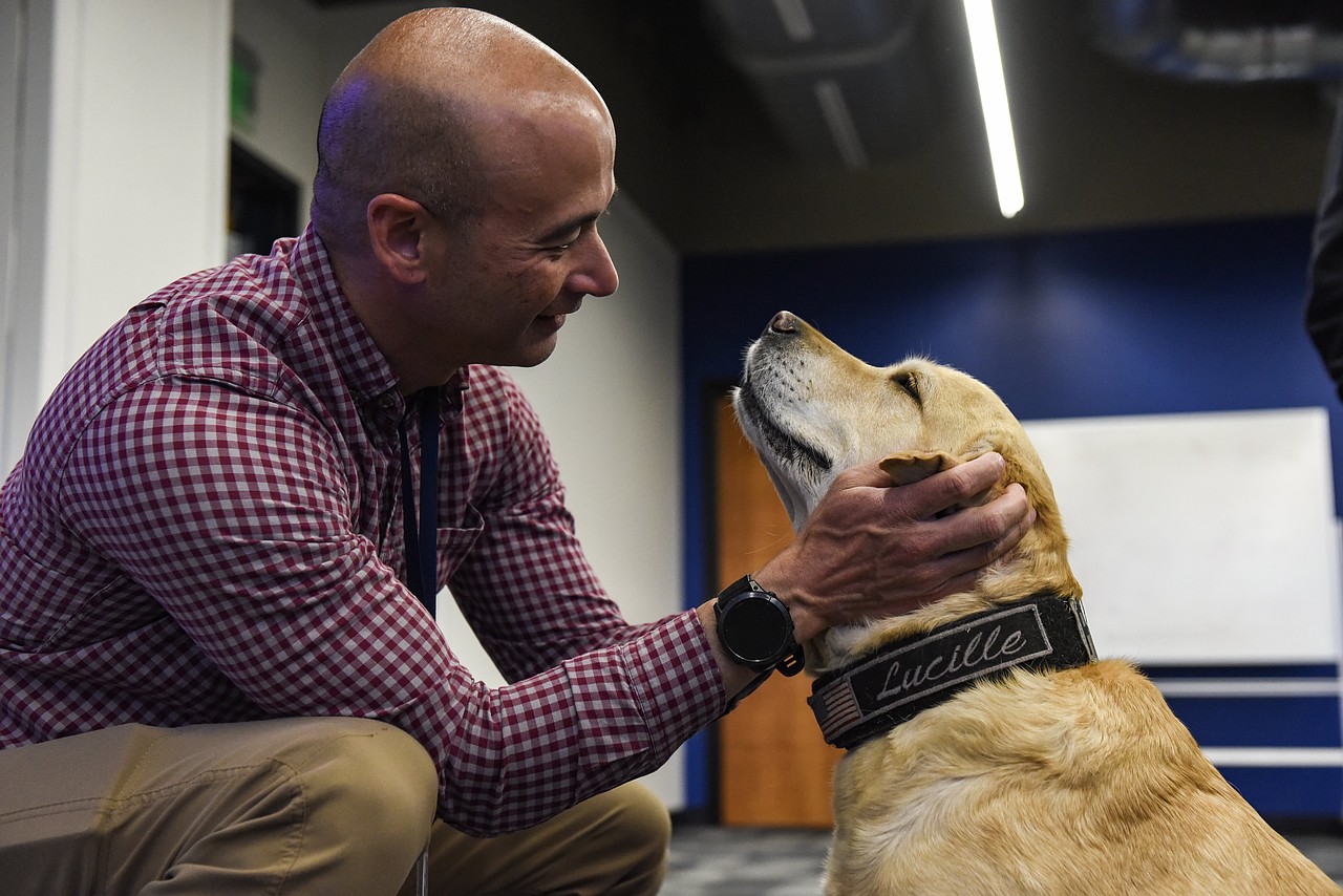 Arkansas State Police evidence dog visits UALR cybersecurity students ...