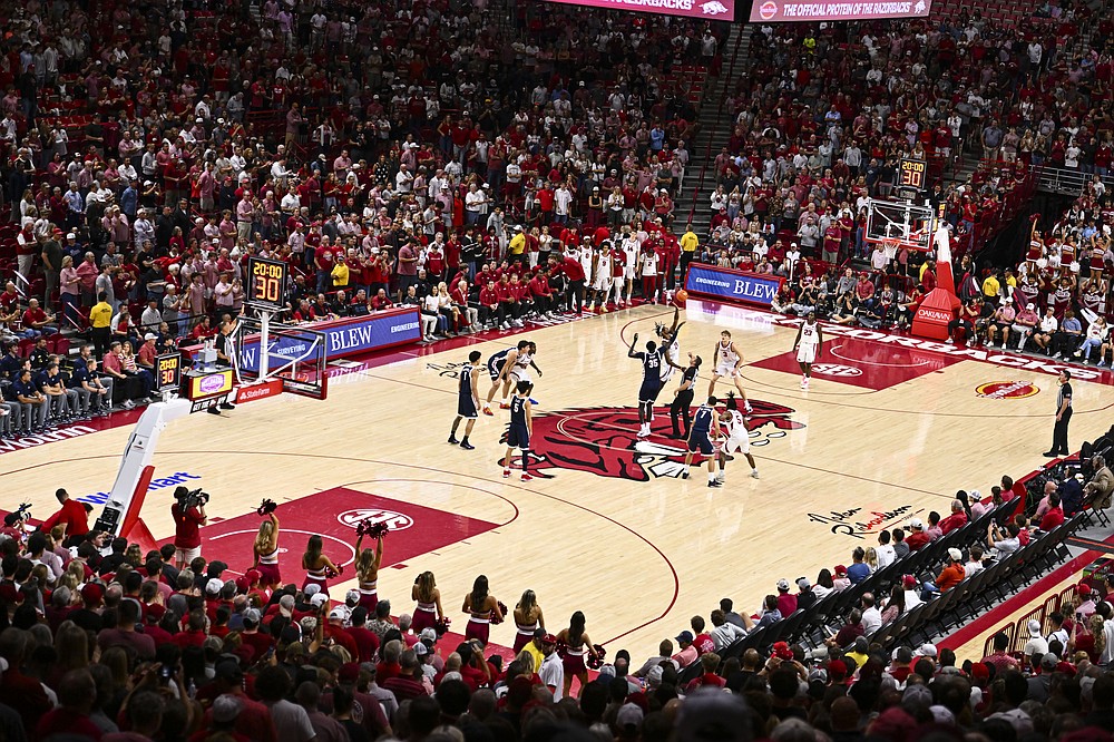 New-look Razorbacks debut with exhibition win over Gonzaga | Whole Hog ...