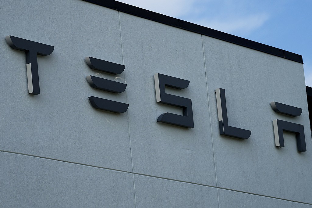 Tesla asks judge to void Arkansas commission’s request for documents on its North Little Rock site