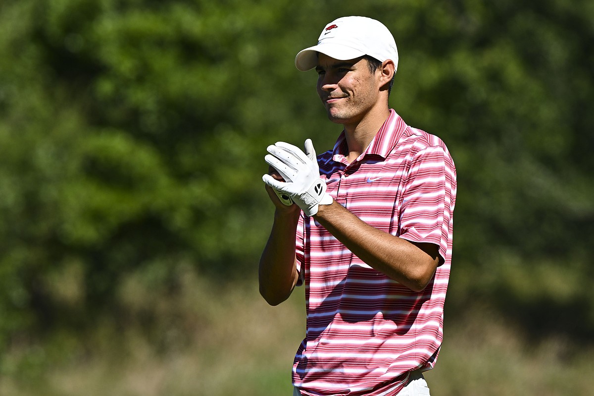 Arkansas golfer Lev Grinberg named SEC Freshman of the Week