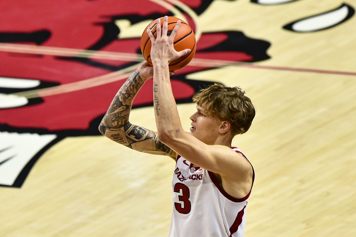 Arkansas basketball's Miikka Muurinen shows potential in Razorbacks ...