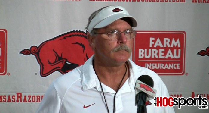 Arkansas defensive coordinator Willy Robinson previews the No. 21 Razorbacks' game against Ole Miss. 