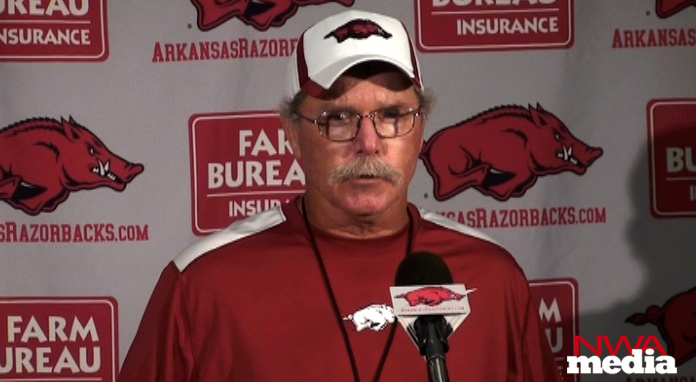 Arkansas defensive coordinator Willy Robinson recaps the Razorbacks' practice Wednesday. 