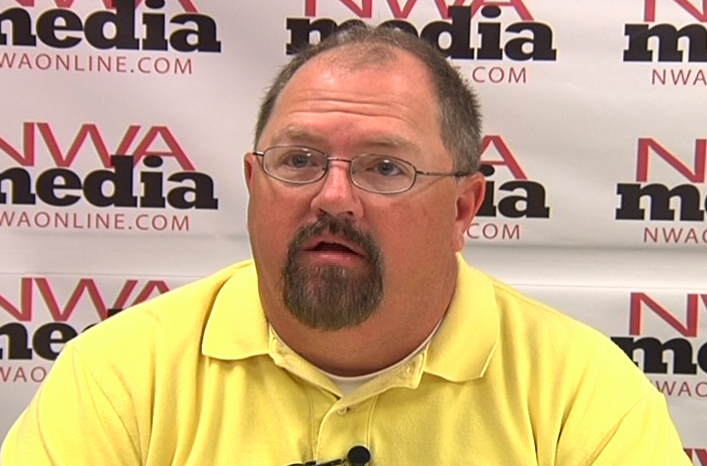 Chip Souza of ARpreps previews the upcoming game between Siloam Springs and Greenbrier. 