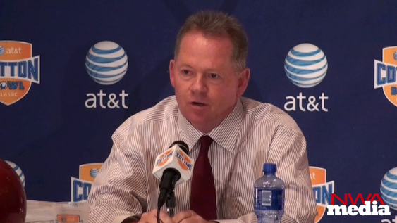 Arkansas coach Bobby Petrino previews the Razorbacks' upcoming matchup against Kansas State in the Cotton Bowl. 