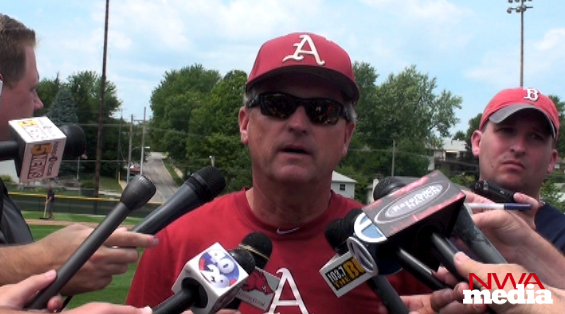 Arkansas coach Dave Van Horn previews the Razorbacks' upcoming game against South Carolina in the College World Series. 