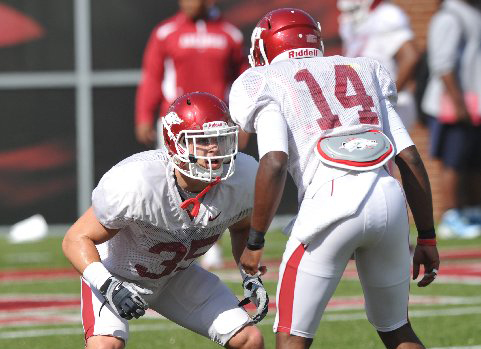Paul Haynes and Ross Rasner discuss the improvement of the Razorbacks' defense this preseason. 