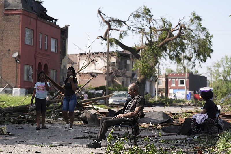 At least 4 dead after tornado and severe storm batters St. Louis, mayor ...