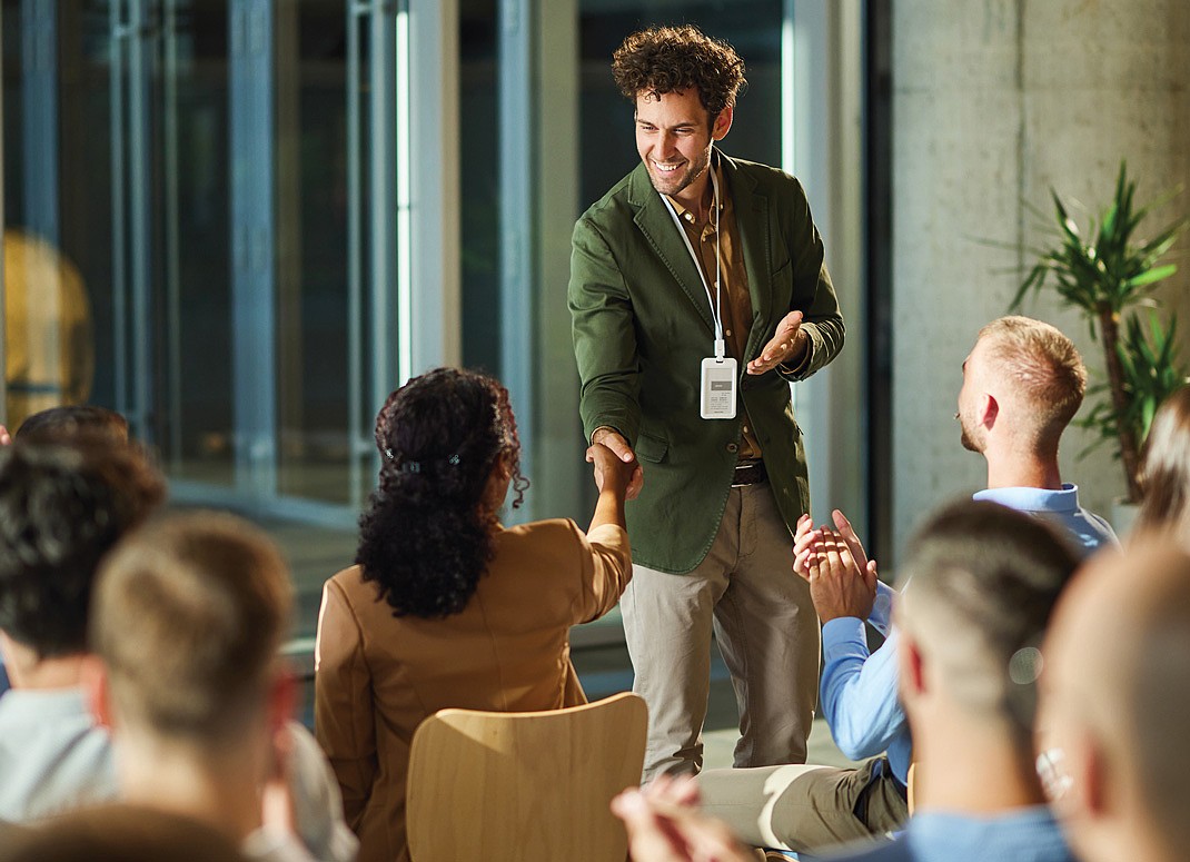 Here are six keys to transform your work culture