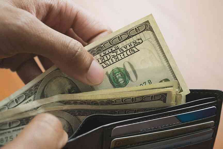 Texarkana ISD provides $4K, $2K stipends for middle school teachers in core subjects