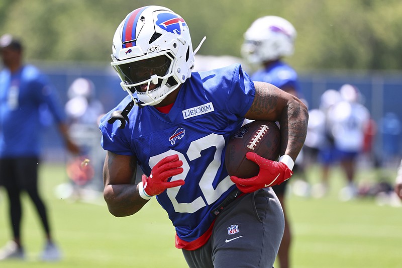 AP photo by Jeffrey T. Barnes / Buffalo Bills running back Ray Davis goes through a drill during a practice at the team's minicamp on June 10 in Orchard Park, N.Y. Davis played at Kentucky, Temple and Vanderbilt before being selected by the Bills in the fourth round of the 2024 NFL draft.