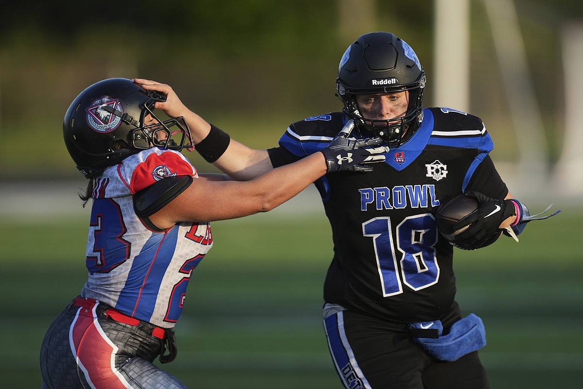 Women's tackle football gains ground with league title games on