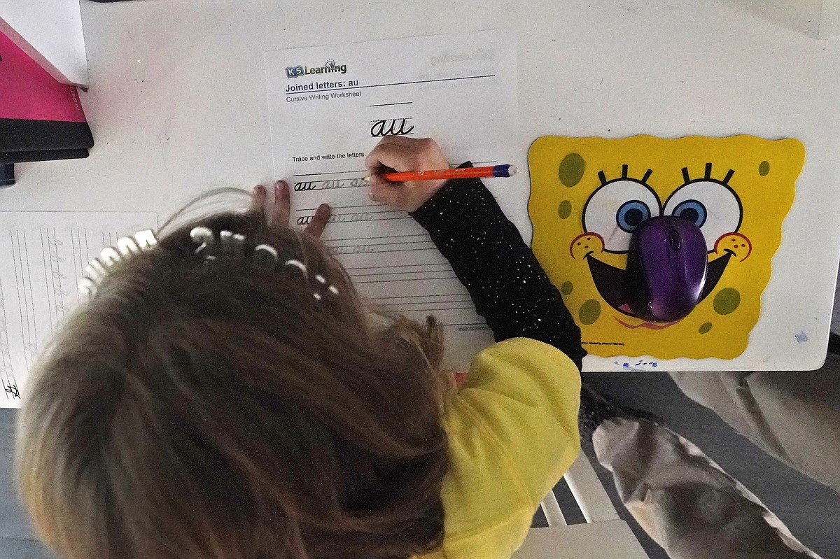 Georgia schools are about to loop cursive writing back into the classroom