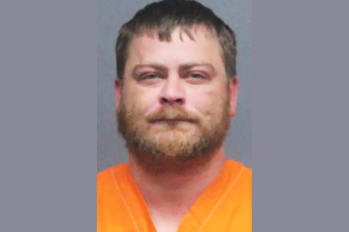 Texarkana man charged with spreading photos of girlfriend pleads not guilty