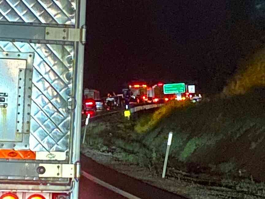 Mudslide along West Virginia highway strands thousands for more than eight hours
