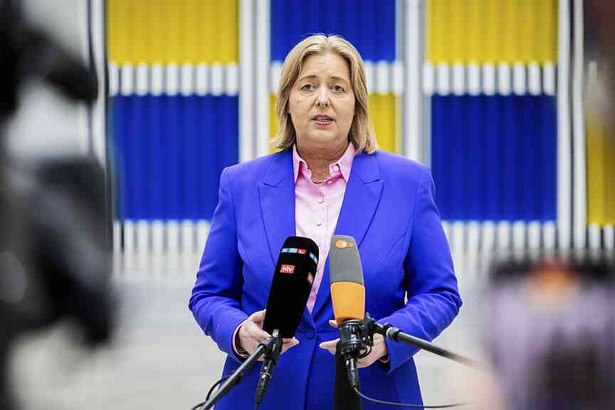 German minimum wage to rise about 14 percent during next 18 months