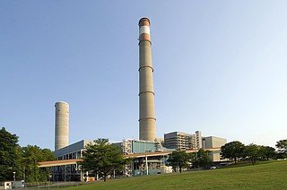 As Bull Run smokestacks fall, Tennessee Valley Authority