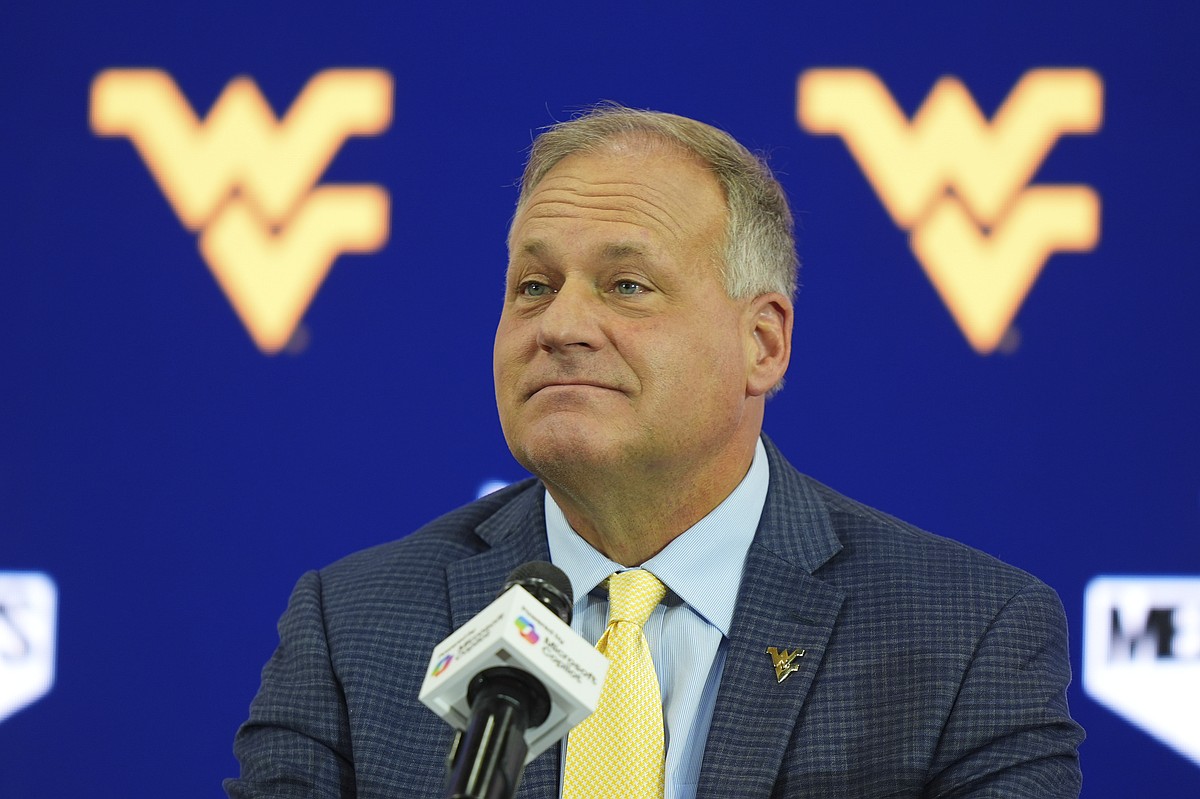 Rich Rodriguez took long way back home to West Virginia