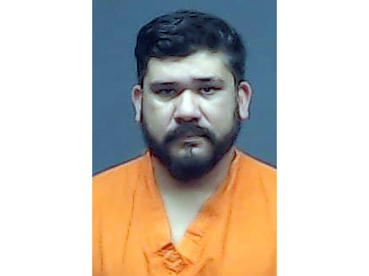 Former Texarkana educator charged with improper student relationship in court next week