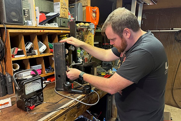 In Vermont, pay phones return free of charge in cellular dead zone | Chattanooga Times Free Press