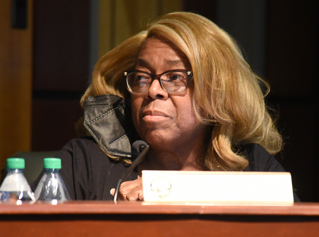 Staff photo by Matt Hamilton / Chattanooga City Council member Marvene Noel listens to a speaker in 2022 during a council meeting. Noel and council member Jenni Berz both oppose permitting backyard hens in the city.
