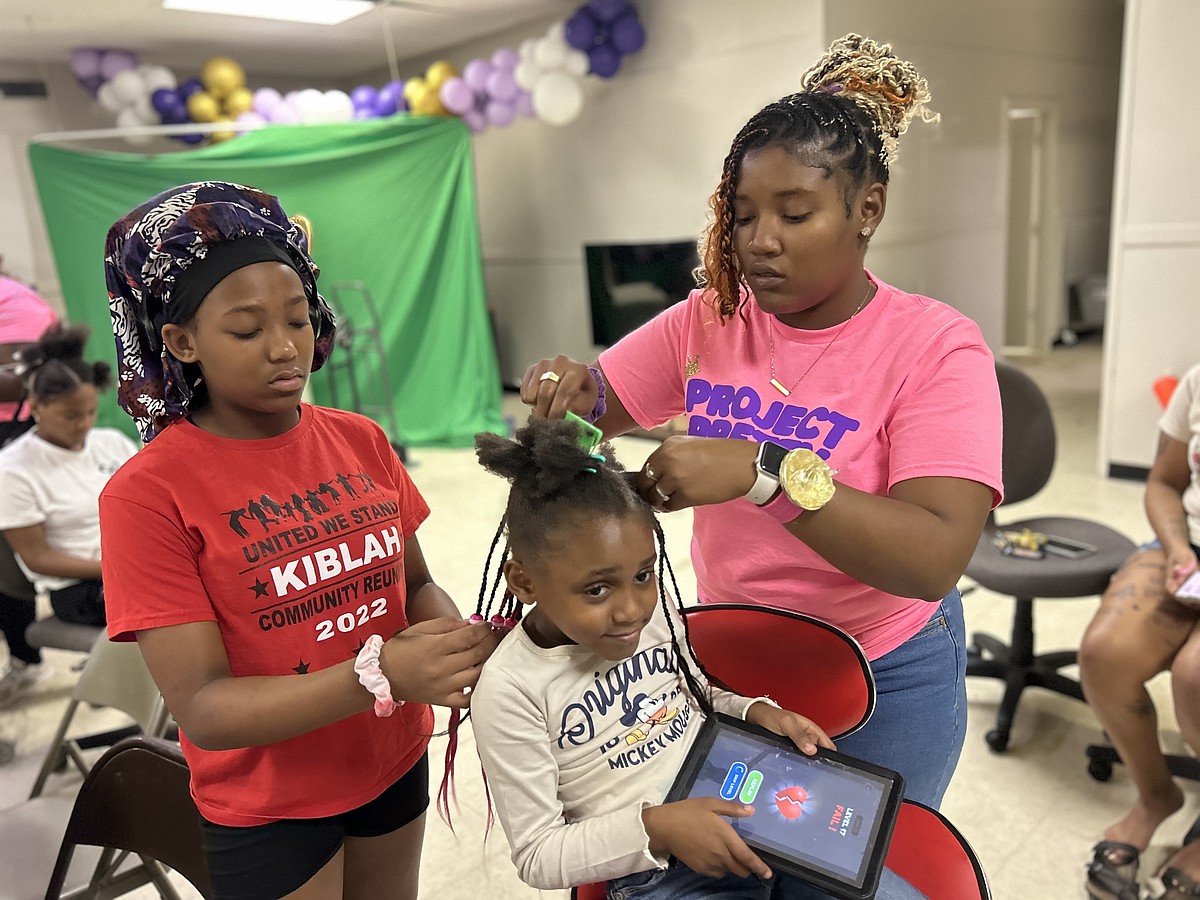 Pretty Project gives free braiding services to children ahead of new school year