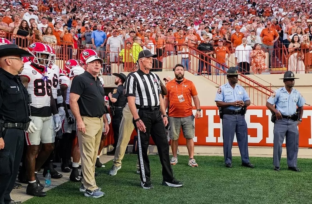 Smart enters 10th season at Georgia with unprecedented success