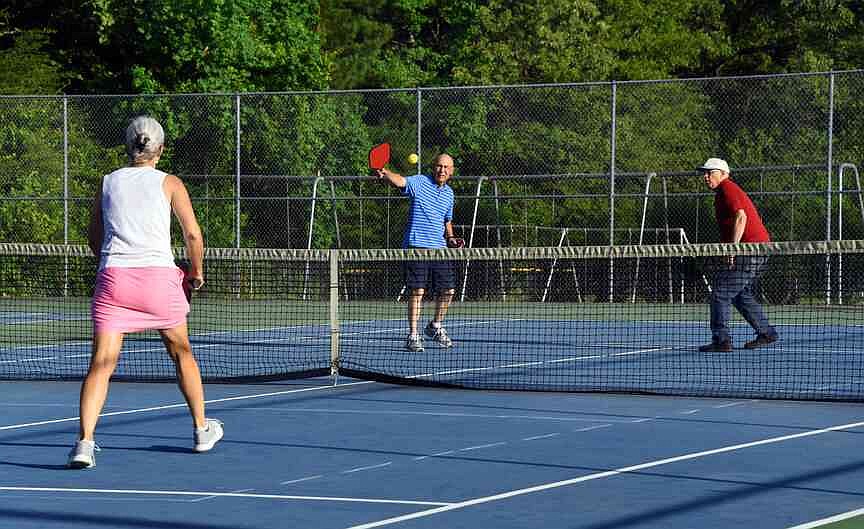 COMMENTARY: Healthy living helps aging brain