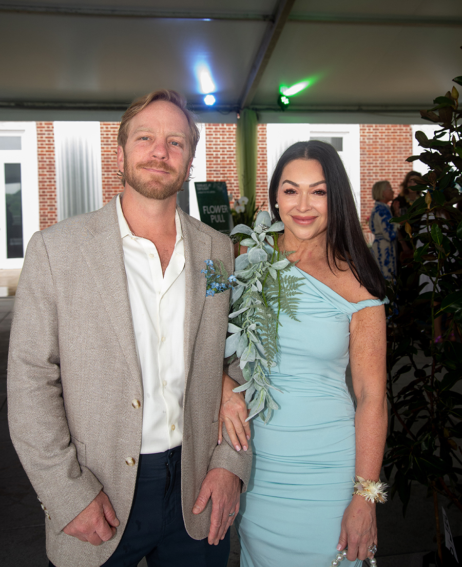 Photo by Mark Gilliland / Nate & Starr Card
