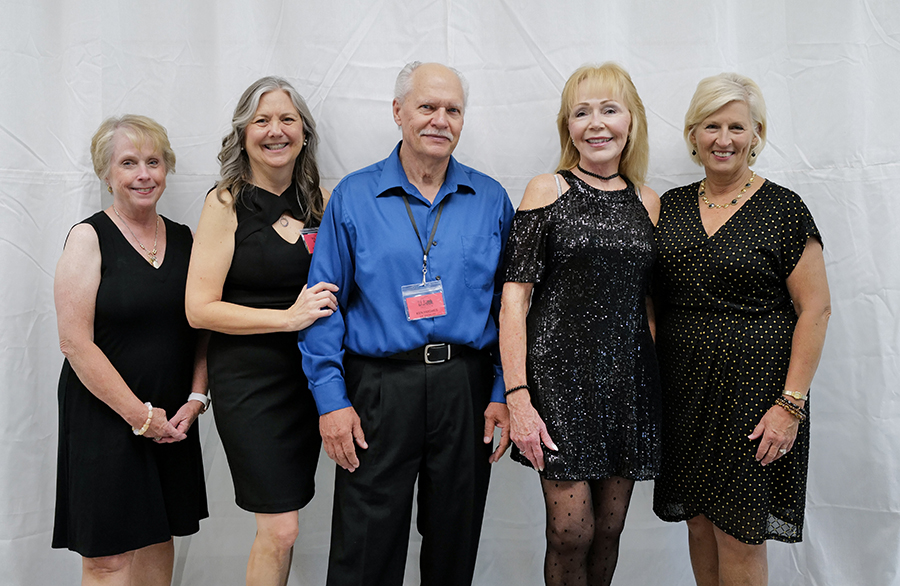 Photo by Mark Gilliland / Cindy Lewis, Cindy Carter, Ken Hughes, Selena Taylor and Kim Jackson