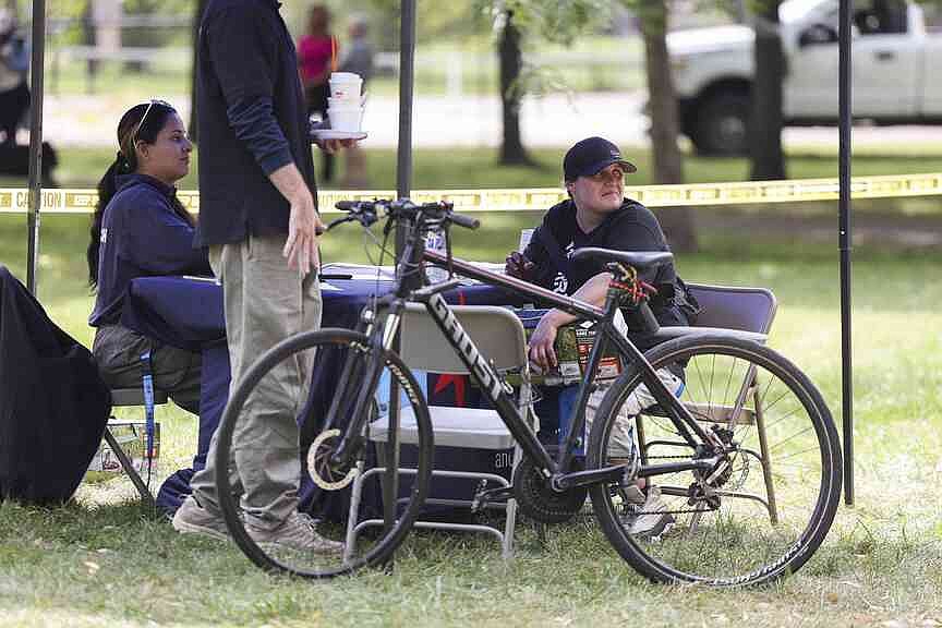 COMMENTARY: Tent cities don’t belong in Chicago’s parks