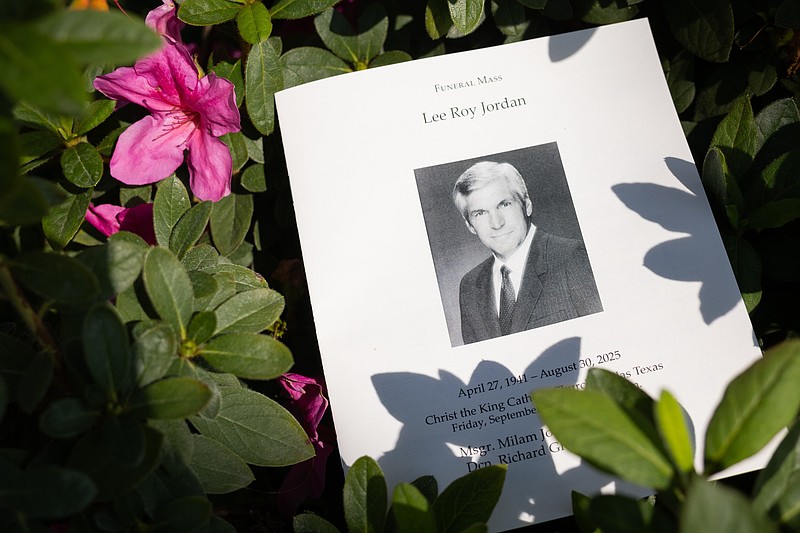 Kevin Sherrington: Cowboys icons pay respects to Lee Roy Jordan, the ...
