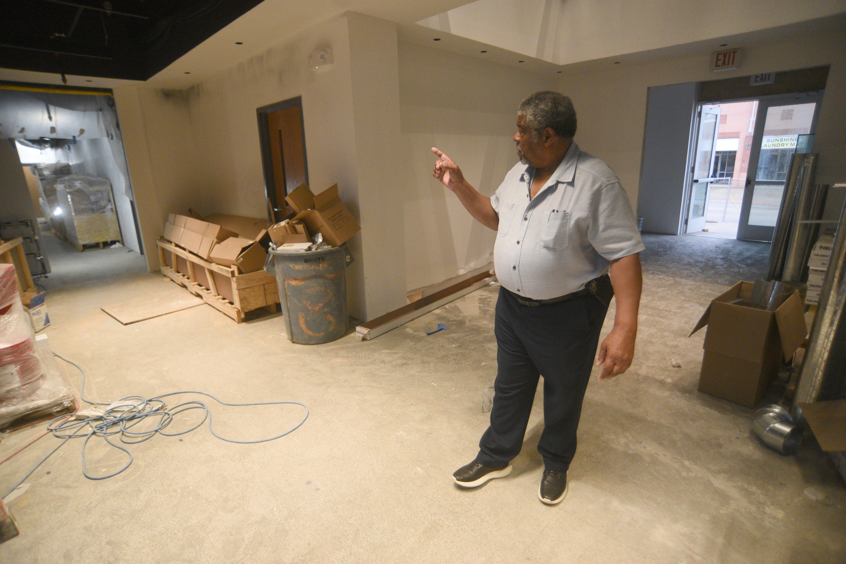 Staff photo by Matt Hamilton / Architect Reginald Ruff speaks Sept. 23, 2025, during a tour of the James A. Henry building.