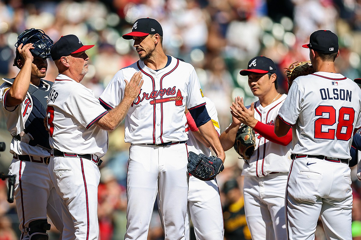 Braves top Pirates in finale with 'incredible' moment for Charlie