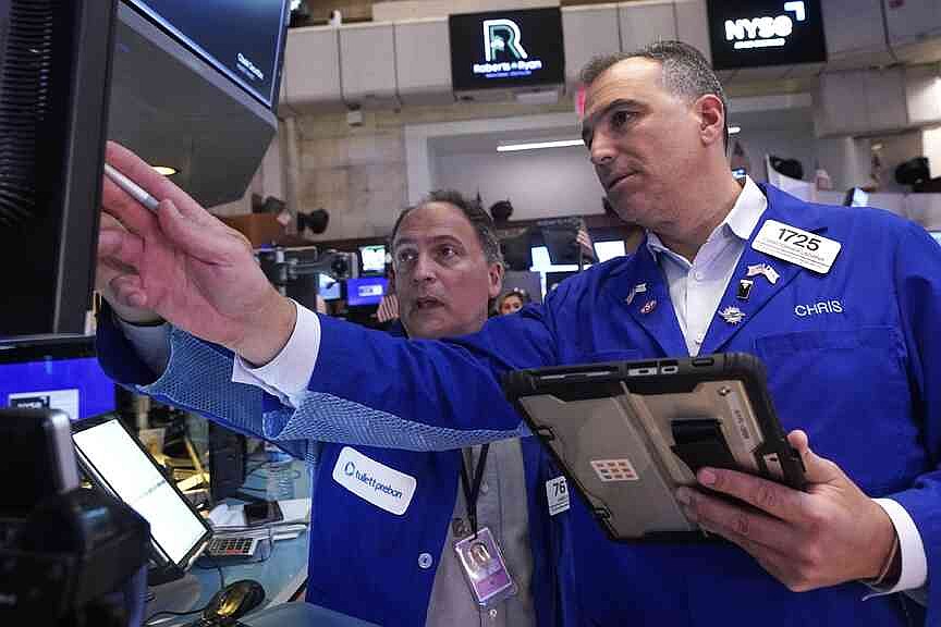 Wall Street drifts higher as tech stocks climb even as oil prices sink