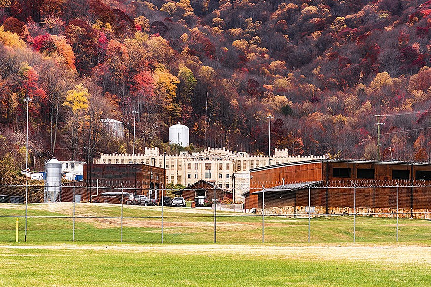 Brave the ‘Tennessee Trail of Terror’ with these 5 spooky stops