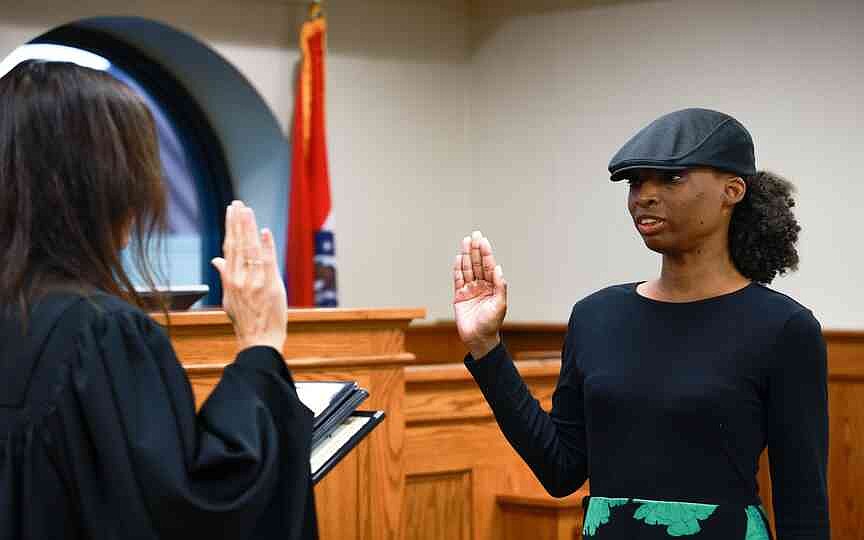 Cole County judge swears in six new CASA volunteers | Jefferson City ...