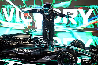 George Russell wins Singapore GP; McLaren is F1 team champ for 2025 |  Chattanooga Times Free Press