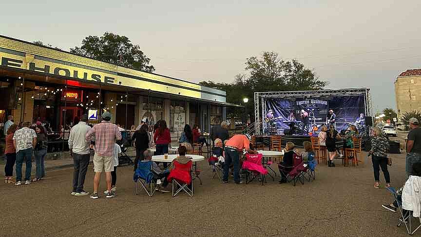 Eighth annual Destination Downtown offers food, drinks, music Saturday in Texarkana