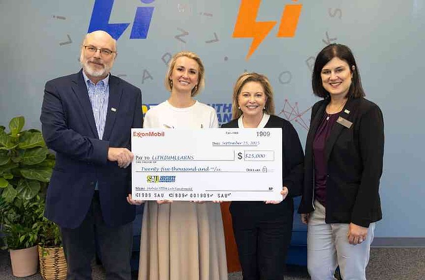 ExxonMobil donates $25,000 to LiTHIUMLEARNS for Mobile STEM Lab | The ...