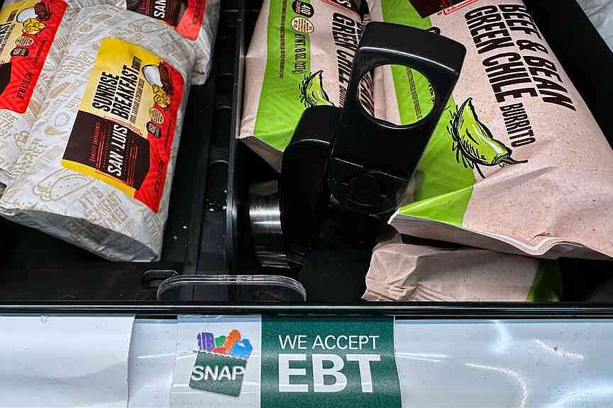 GOVERNMENT SHUTDOWN | Trump administration says SNAP will be partially funded in November