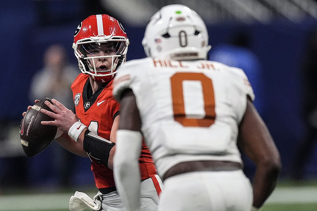 Georgia hosts Texas in pairing of College Football Playoff hopefuls