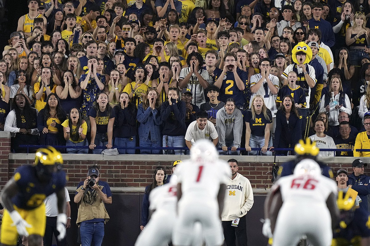 Michigan football program getting attention for all the wrong reasons again