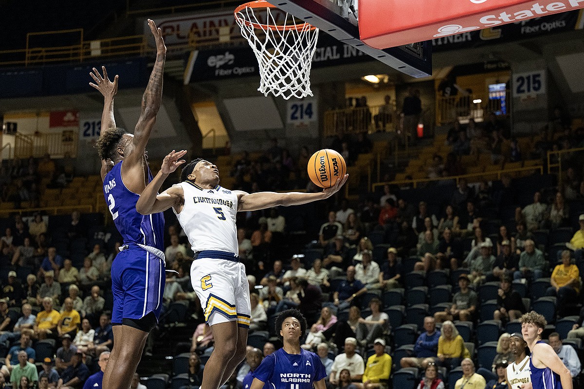 Mocs battle in Holiday Hoopsgiving loss to Auburn in Atlanta
