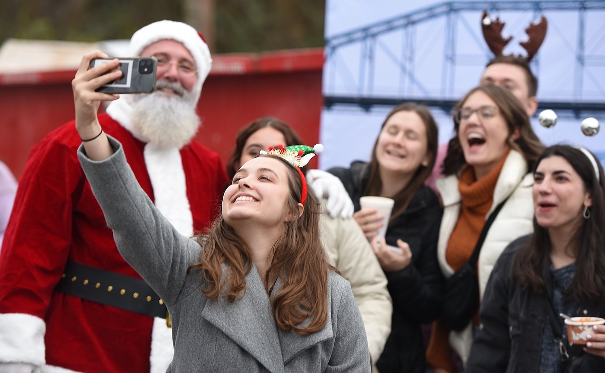 Things to do in the Chattanooga area this weekend include Last Minute Market, holiday movie screenings