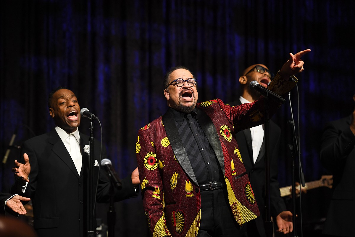 Richard Smallwood, a soaring voice in gospel music, dies at 77 | Texarkana  Gazette