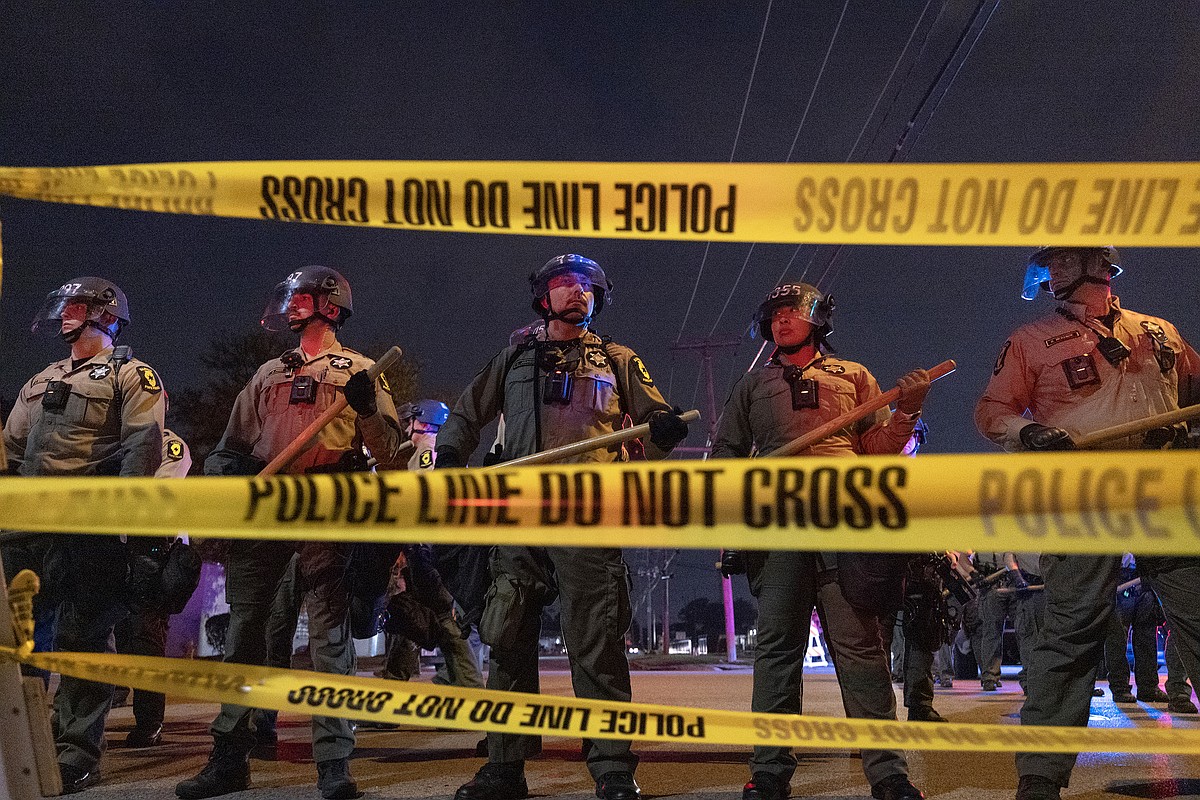 Times Opinion: Deaths of Asian immigrants in ICE custody reveal a community under threat