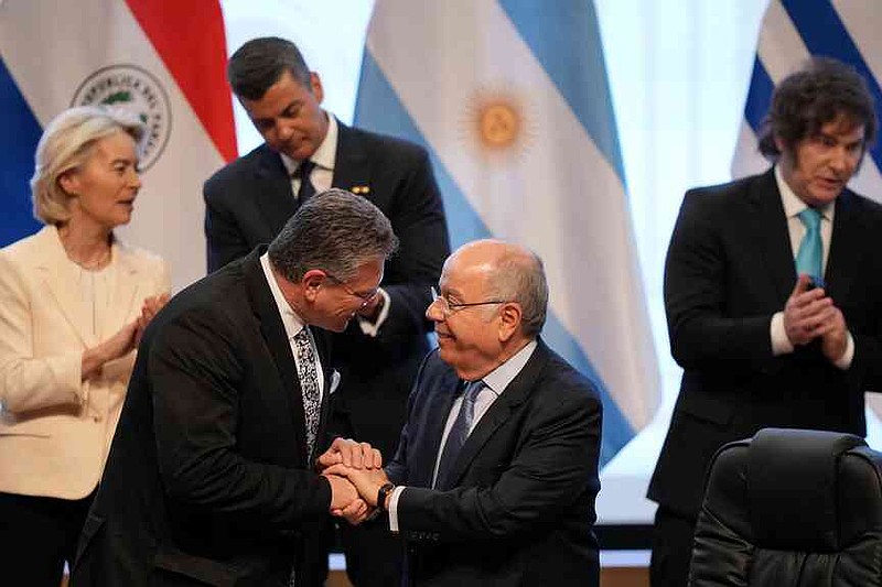 EU and Mercosur bloc of South American nations sign landmark free trade ...